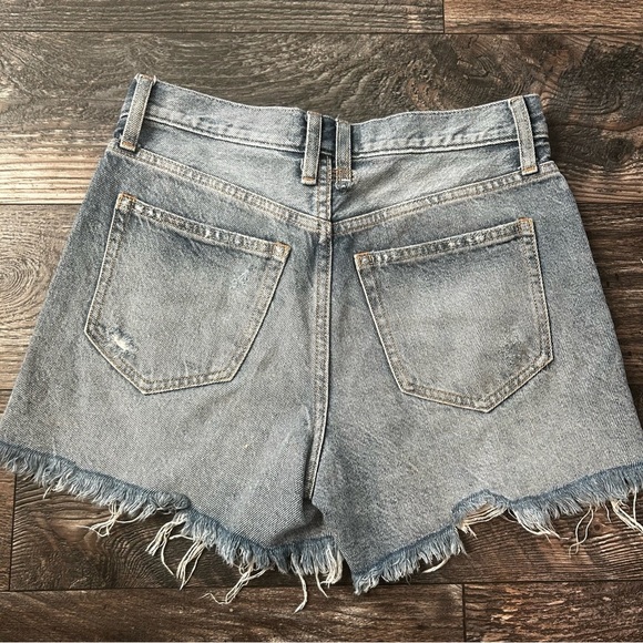 We The Free Denim Blue Jean Shorts Button Fly Distressed Frayed Women’s 26 - Picture 6 of 8